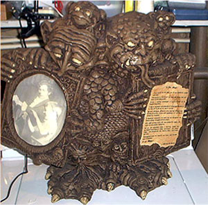 TROLL GARGOYLE DISPLAY